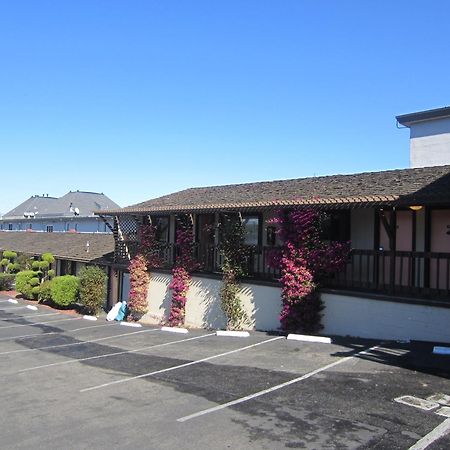 Monterey Fairgrounds Inn Esterno foto