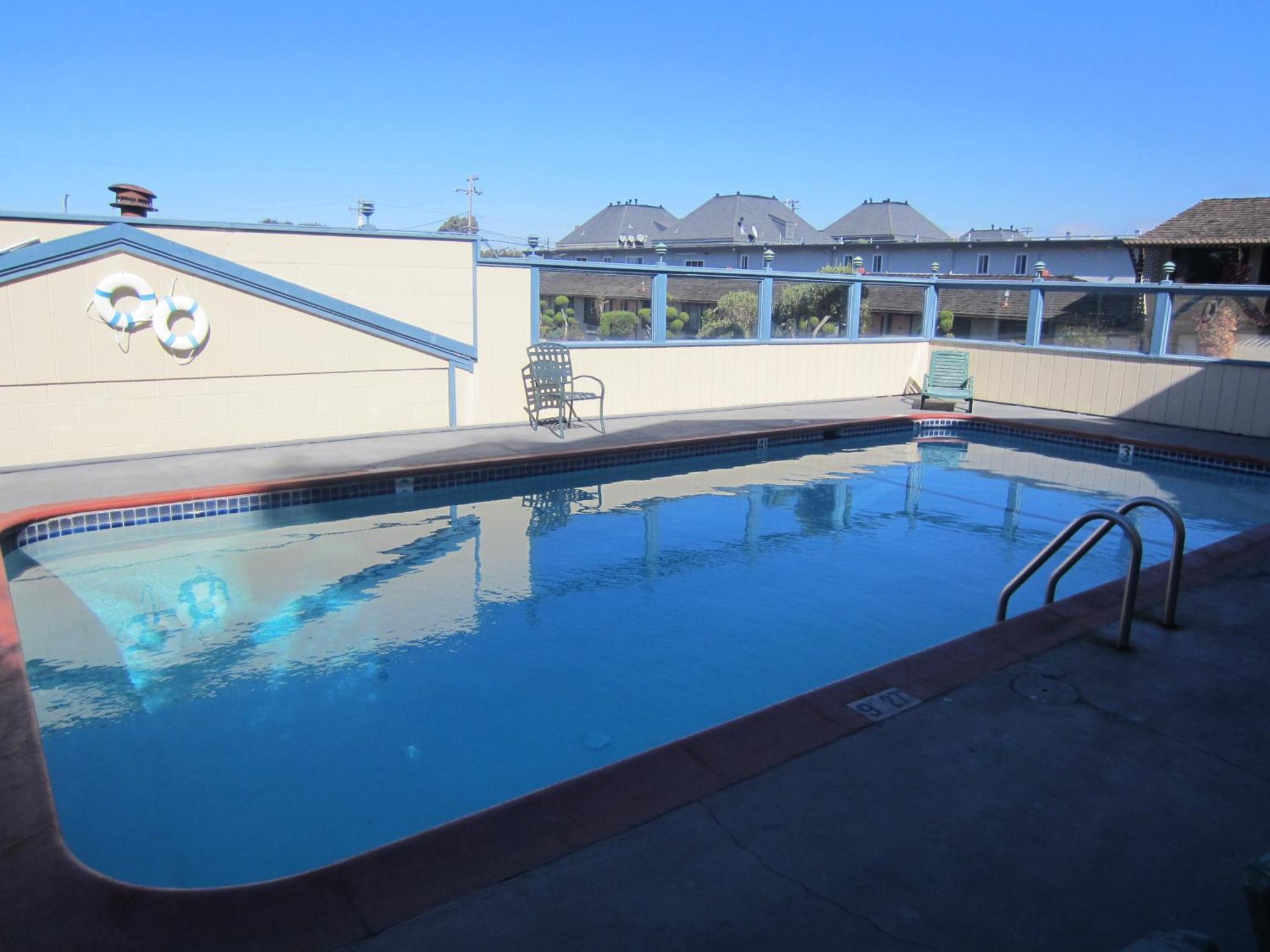 Monterey Fairgrounds Inn Esterno foto